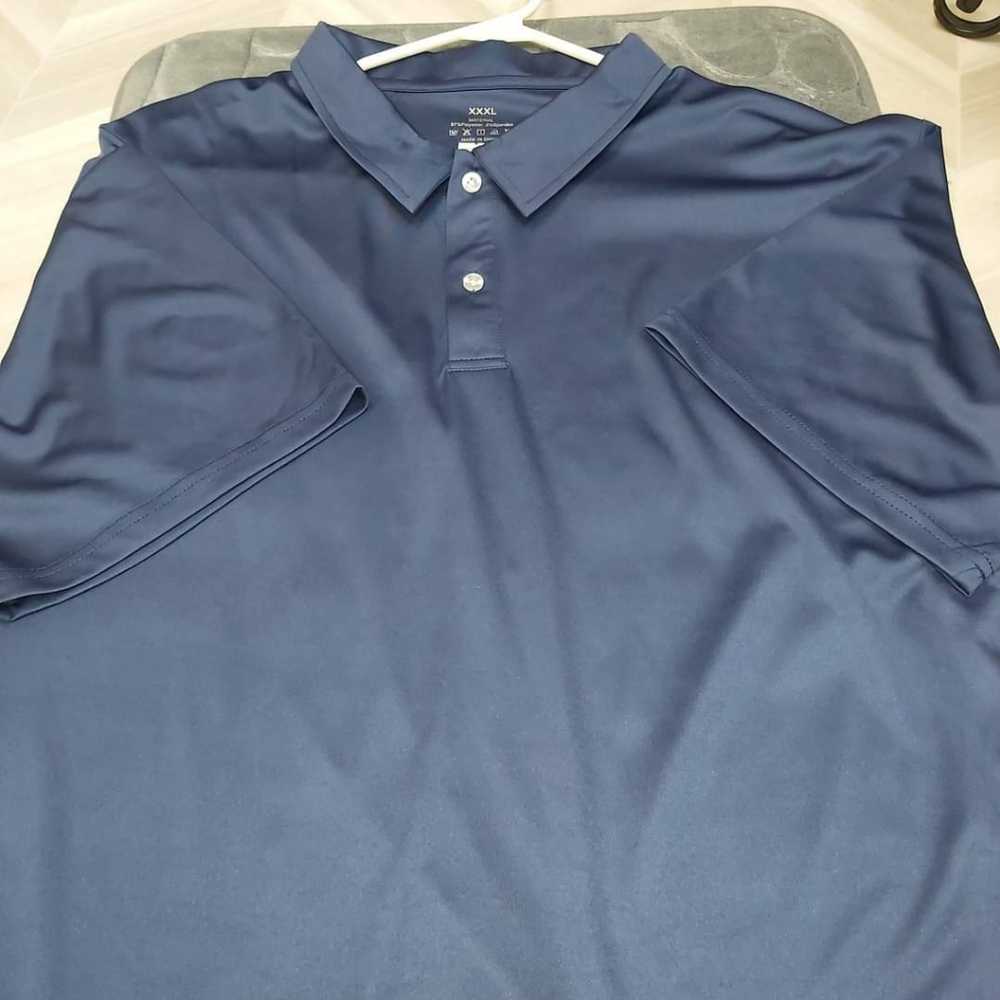 💢SOLD💢Men's Short Sleeve Dress Shirt - Picture 5 of 6